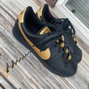 Nike Cortez Basic Black Metallic Gold (GS)